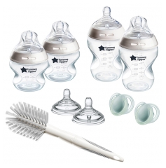 Tommee Tippee Natural Start Kit de D&eacute;marrage pour Nouveau N&eacute; 0 - 3 Mois + 9 Produits