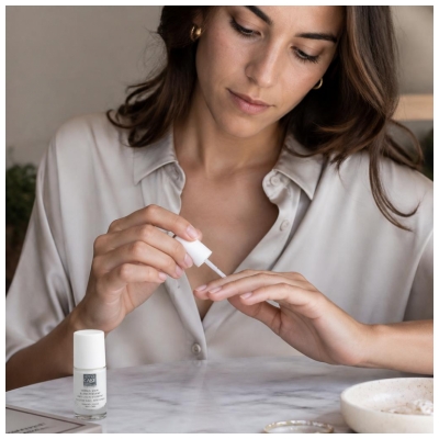 Eye Care Cosmetics Vernis Soin Blanchissant Anti-Jaunissement