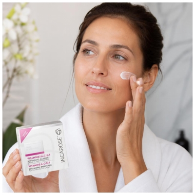 Crème Visage Anti-Âge Réparatrice aux Vitamines 50 ml