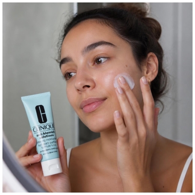 Clinique Anti-Blemish Solutions Hydratant Purifiant Formule Soin.o.soin. 50 ml