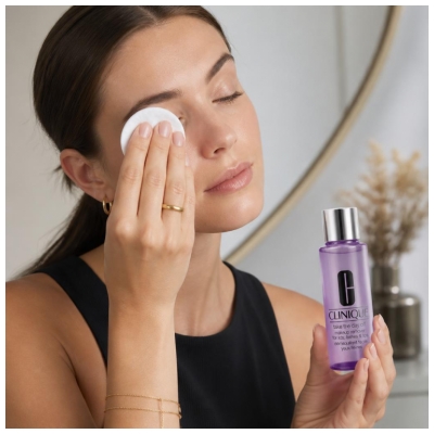 Clinique Take Thé Day Off Démaquillant Facile Yeux et Lèvres 125 ml