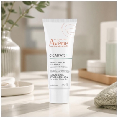 Avène Cicalfate Eau Thermale - - Soin Hydratant Réparateur Peaux Sensibles Fragilisées Post-Acte Dermatologique Superficiel 40 ml