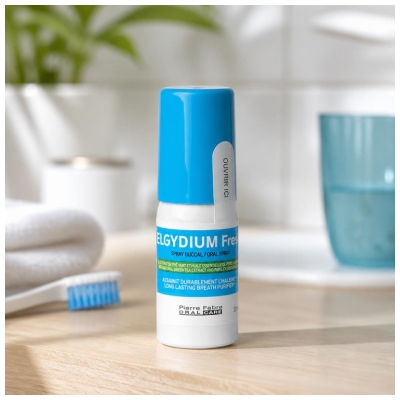 Pierre Fabre Oral Care Elgydium Blancheur - Brosse à Dents 15 ml