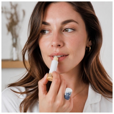 Korres Stick Lèvres Brillant Miel de Thym - Incolore 4,5 g