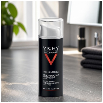 Vichy Homme Hydra Mag C+ Soin Hydratant Anti-Fatigue Visage et Yeux 50 ml