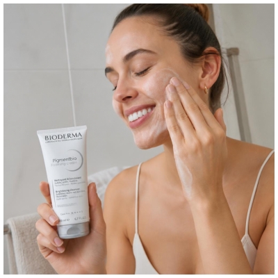 Bioderma Pigmentbio Nettoyant Éclaircissant Taches Brunes Peaux Sensibles 200 ml