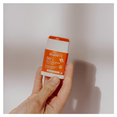 Laboratoires de Biarritz Stick Solaire Invisible Visage Lèvres & Zones Sensibles SPF50+ 10 g