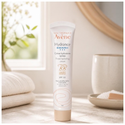 Avène Hydrance Eau Thermale - - Bb-Riche Crème Hydratante Teintée Effet Bonne Mine Naturel 40 ml
