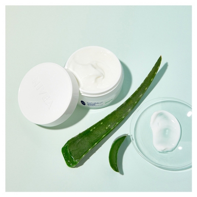 Nivea Naturally Good Crème Visage Jour Éclat Aloe Vera 50 ml