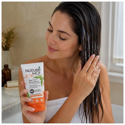 Naturé Moi Soin 2 en 1 Réparateur Après-Shampoing et Masque Aux Céramides Végétales et à l'Huile de Chanvre 150 ml