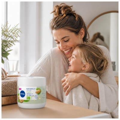Nivea Naturally Good Family Care Amande Douce 450 ml