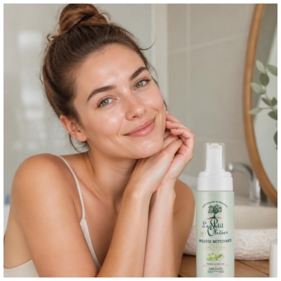 Le Petit Olivier Mousse Nettoyante à l'Extrait d'Olive Peaux Normales à Sèches 150 ml