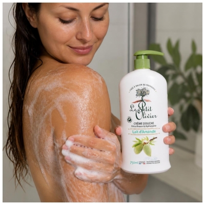 Le Petit Olivier Crème Douche Lait d'Amande 750 ml
