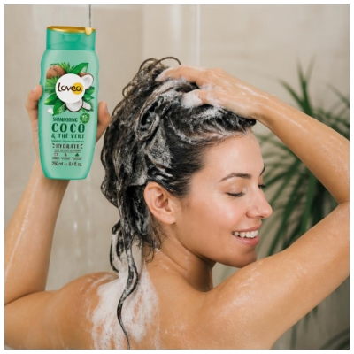 Lovea Shampoing à l'Eau de Coco & à l'Extrait de Thé Vert 250 ml