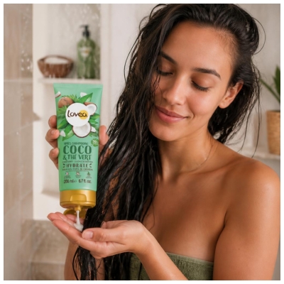 Lovea Après-Shampoing à l'Eau de Coco & à l'Extrait de Thé Vert 200 ml