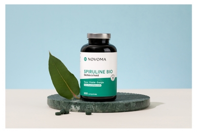 Novoma Spiruline Séchée à Froid Tonus Vitalité & Énergie Bio 500 Comprimés