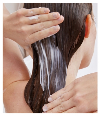 La Rosée Après-Shampoing Hydratant Démêlant Tous Types de Cheveux Recharge 200 g