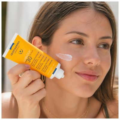 Isispharma Uveblock Ultra-Fluide au Toucher Sec SPF30 40 ML