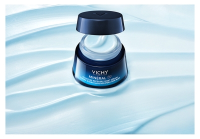 Vichy Minéral 89 Crème Hydratante Récupération Nuit Tous Types de Peaux 50 ml
