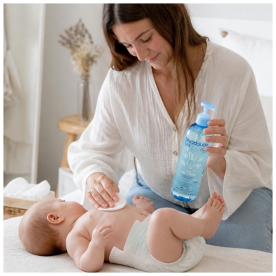 Rivadouce Bébé Eau Nettoyante Visage et Corps Bio 500 ml