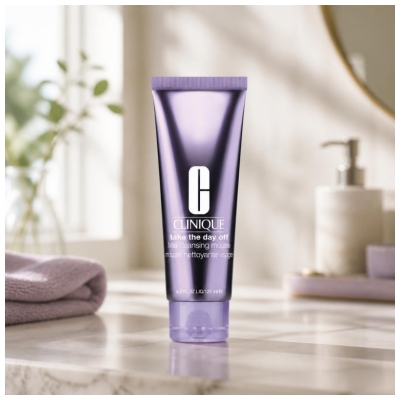 Clinique Take The Day Off Mousse Nettoyante pour le Visage 125 ML