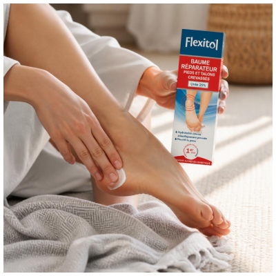 Flexitol Baume Réparateur Pieds et Talons Crevassés Urée 25% 112 Grammes