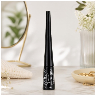 PuroBIO Cosmetics Eyeliner On Fleek Brush Tip Pointe Pinceau Bio 3,1 ml