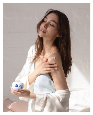 Nivea Care Crème Nourrissante Pot 200 ml