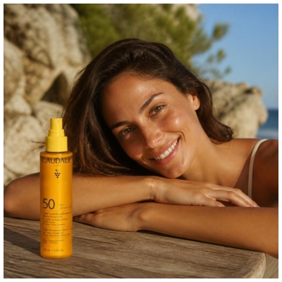 Caudalie Huile Solaire Sublimatrice Haute Protection Visage Corps et Cheveux SPF50 150 ml