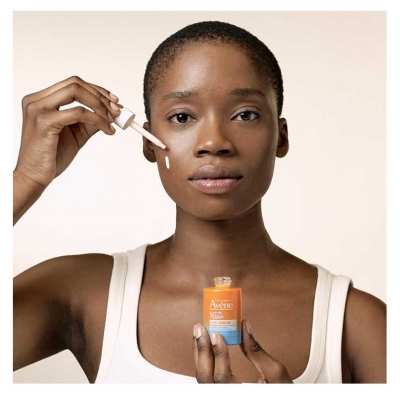 Avène Ultra Sérum Protection Cellulaire Hydrate Durablement SPF50+ 30 ml