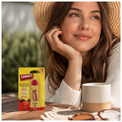 Carmex Fraise Baume Lèvres Hydratant SPF15 Tube 10 g