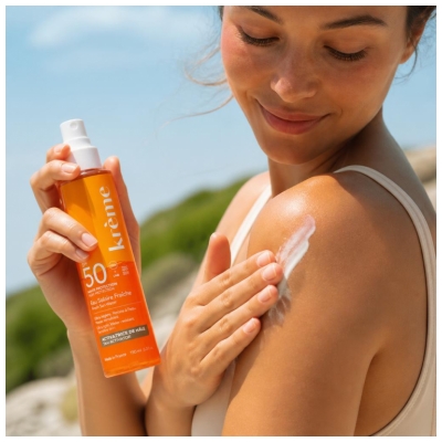 Krème Eau Solaire Fraîche Peaux Sensibles SPF50 150 ml