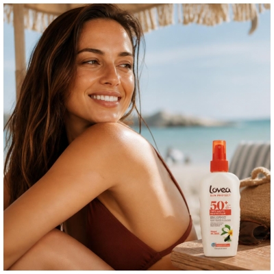 Lovea Spray Hydratant Monoï de Tahiti Très Haute Protection Visage et Corps SPF50+ 150 ml