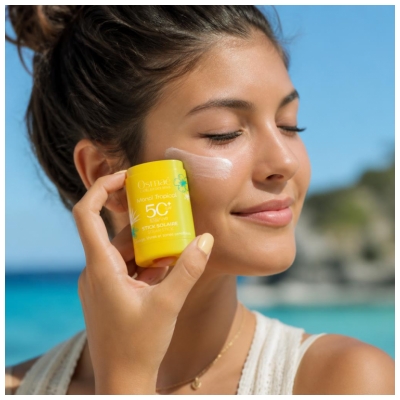 Osmaé Stick Solaire Monoï Tropical Visage Lèvres et Zones Sensibles SPF50+ 15 g