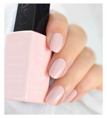 Peggy Sage Green Lak Vernis Ongles LED 10 ML - Teinte : 107029 : Magnolia