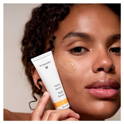 Dr. Hauschka Sérum Tonifiant Revitalisant Nuit 20 ml
