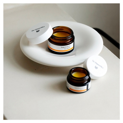 Dr. Hauschka Baume Nourrissant Contour des Yeux 10 ml