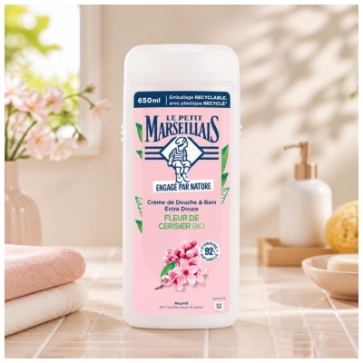 Le Petit Marseillais Crème de Douche et Bain Nourrissante Extra Douce Fleur de Cerisier Bio 650 ml