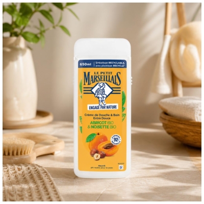 Le Petit Marseillais Crème de Douche & Bain Nourrissant Extra Douce Abricot Bio & Noisette Bio 650 ml