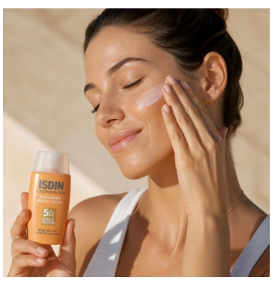 Isdin Fotoprotector Fusion Water Crème Solaire Magic Glow SPF50 50 ml