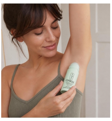 Clinique Déodorant Roll-On Antiperspirant à Bille 75 ml