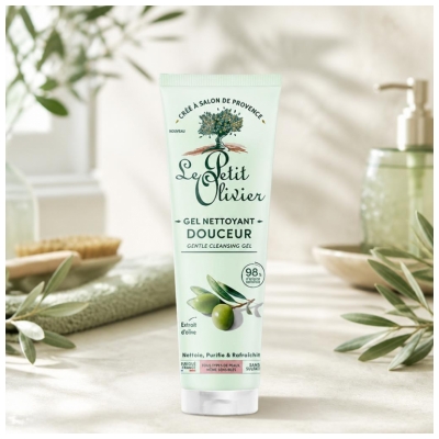 Le Petit Olivier Gel Nettoyant Douceur Visage Extrait d'Olive 150 ml