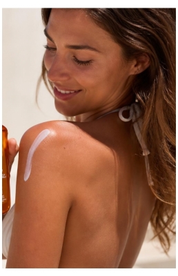 Garnier Ambre Solaire Ideal Bronze Protecteur Spray-Lait SPF30 150 ml