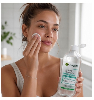 Garnier Solution Micellaire Salicylique Peaux Grasses à Tendance Acnéique 400 ml